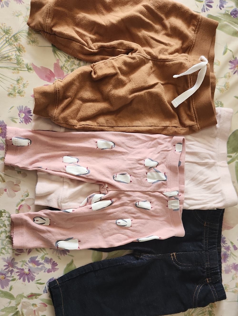 Leggings And Pants - 4-Piece Set